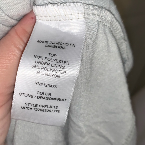 3/$10 🔆 Mix Media Top - Picture 6 of 7